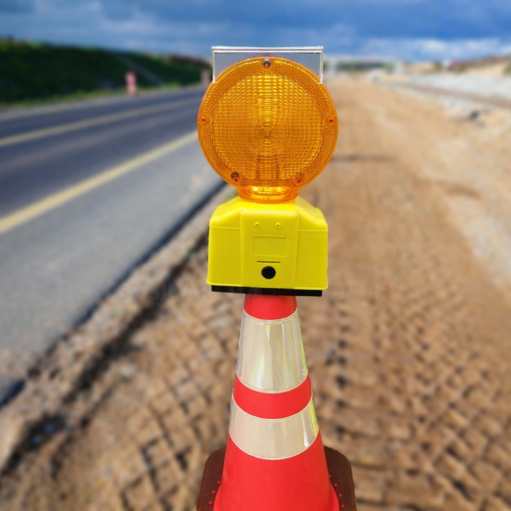 SOLAR FLASHING LAMP / BLINKER - Image 2